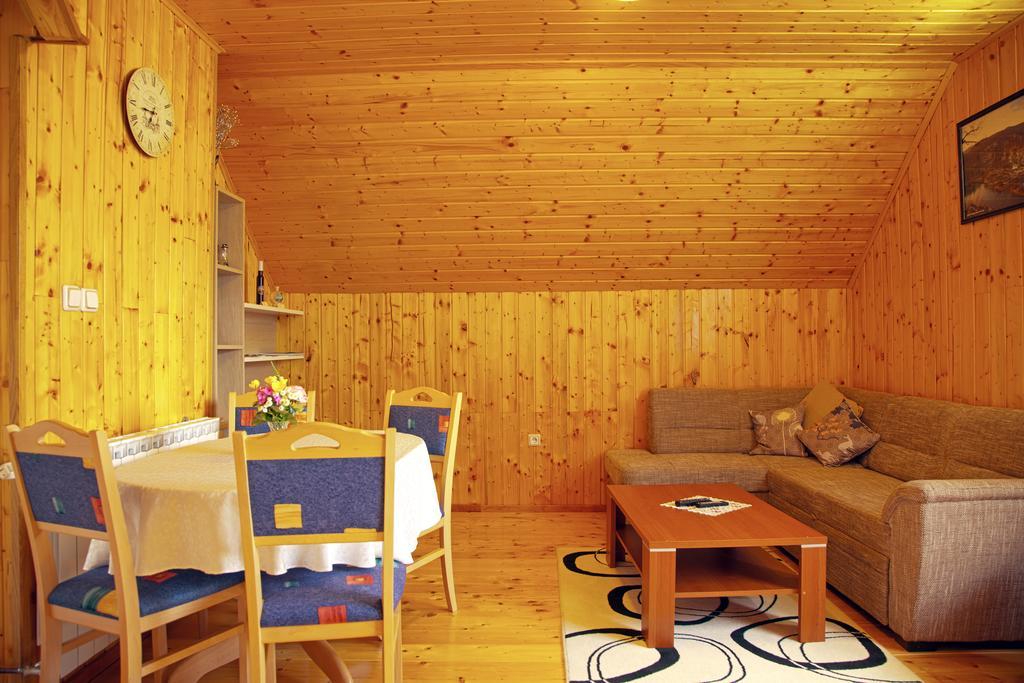 Apartment Ines スモーヤナク エクステリア 写真